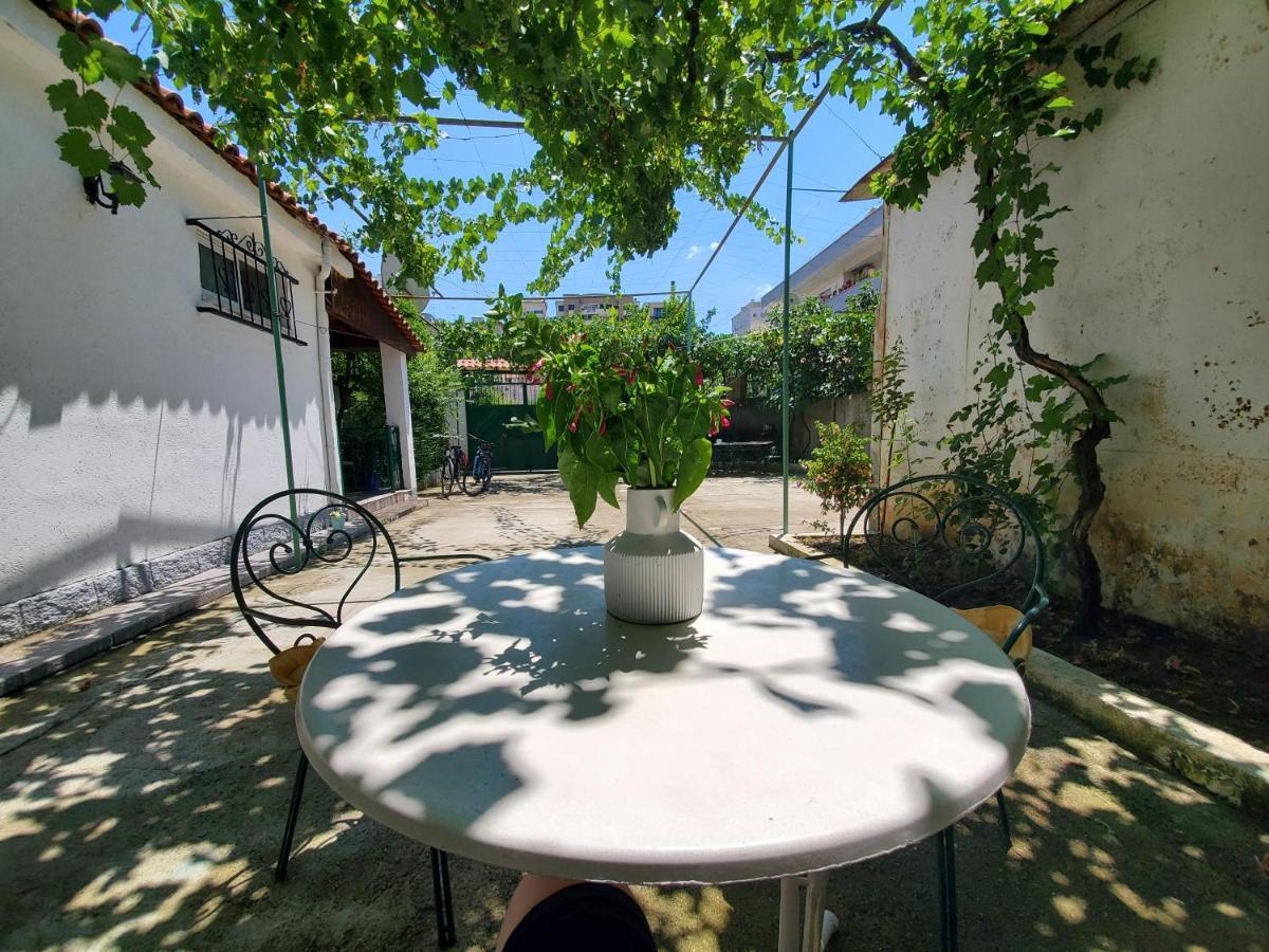 Unique Traditional House, Hosted By J&G Tirana Kültér fotó